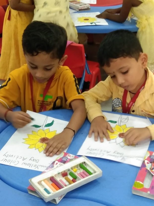 Yellow Day Activity (4)