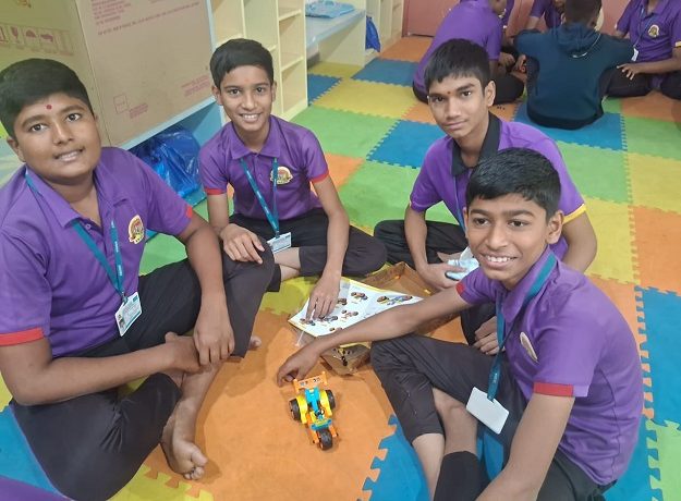 Robotics classes (4)