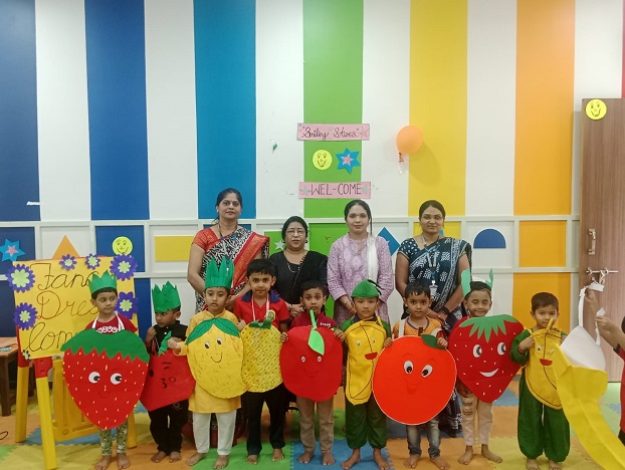Fancy Dress Comp (1)