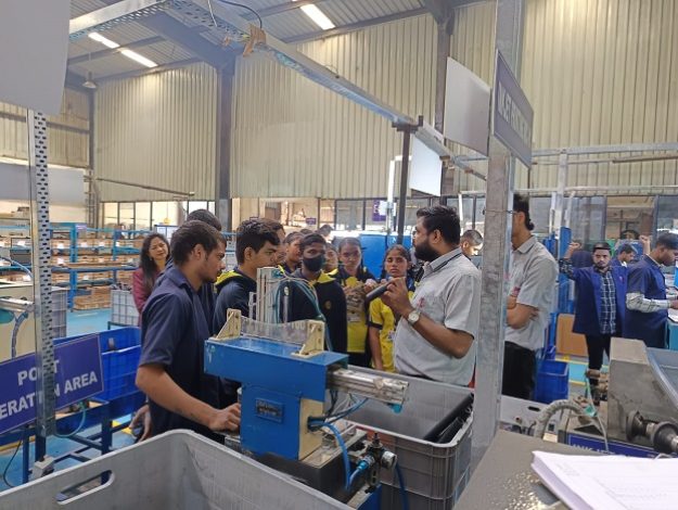 Industrial visit (3)