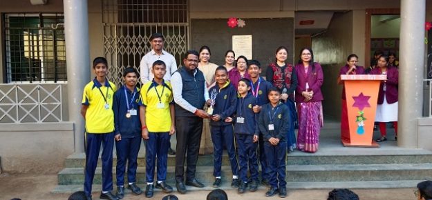 Prize distribution (24)