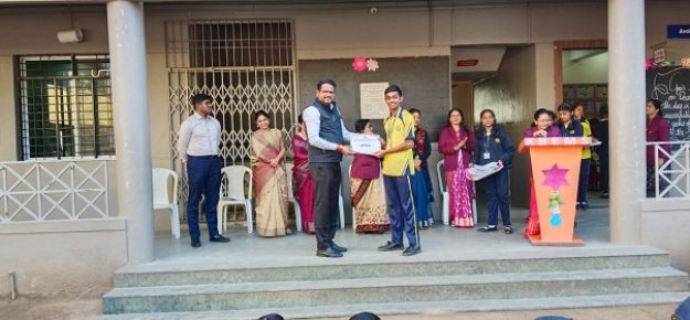 Prize distribution (35)